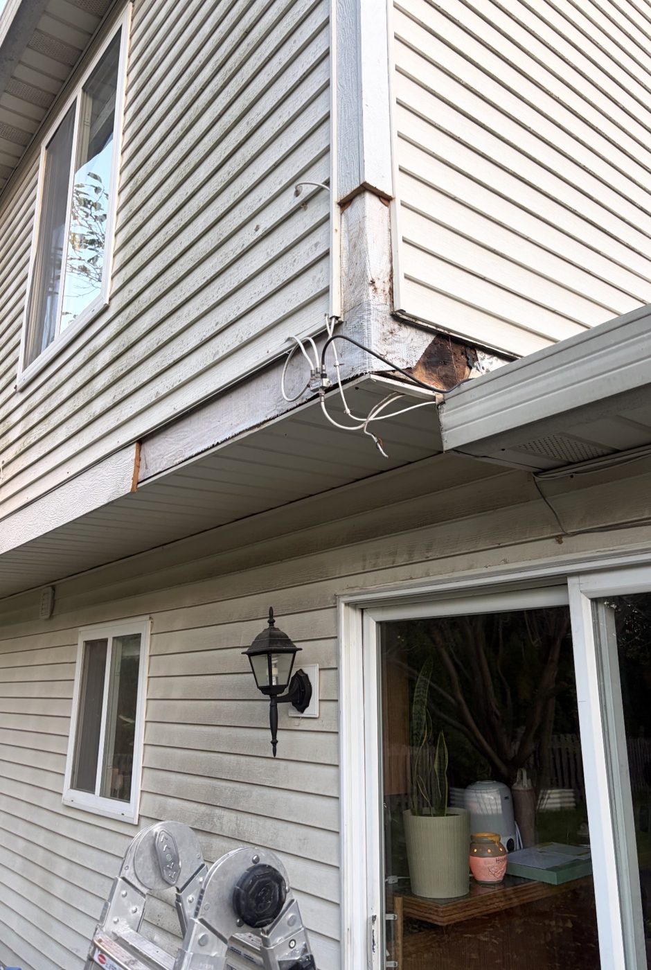 Rotted corner under the overhang